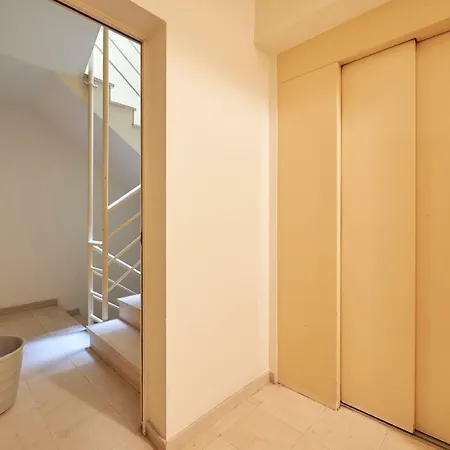 Styling In Historic Center Apartment